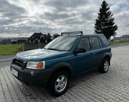 Зеленый Ленд Ровер Другая, объемом двигателя 2 л и пробегом 301 тыс. км за 1680 $, фото 1 на Automoto.ua