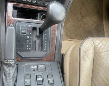 Зелений Ленд Ровер Інша, об'ємом двигуна 4 л та пробігом 230 тис. км за 2800 $, фото 6 на Automoto.ua