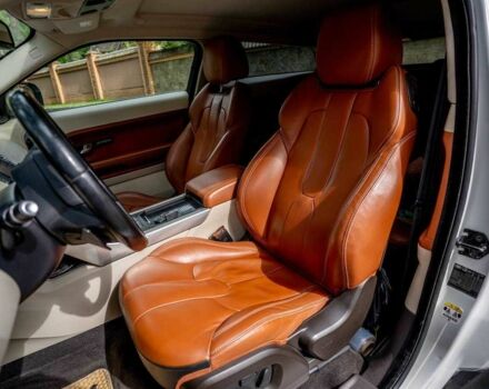 Белый Ленд Ровер Эвок, объемом двигателя 2.2 л и пробегом 300 тыс. км за 16500 $, фото 2 на Automoto.ua