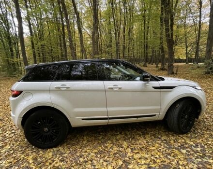 Белый Ленд Ровер Эвок, объемом двигателя 2 л и пробегом 181 тыс. км за 15800 $, фото 4 на Automoto.ua