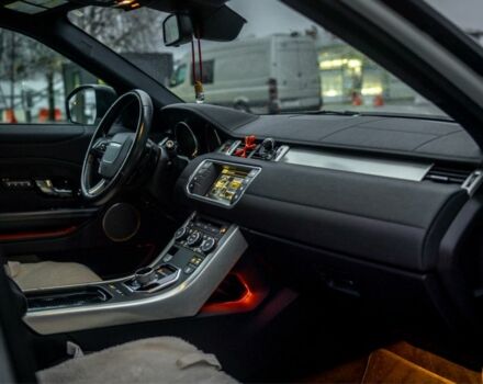 Белый Ленд Ровер Эвок, объемом двигателя 2 л и пробегом 125 тыс. км за 23500 $, фото 5 на Automoto.ua