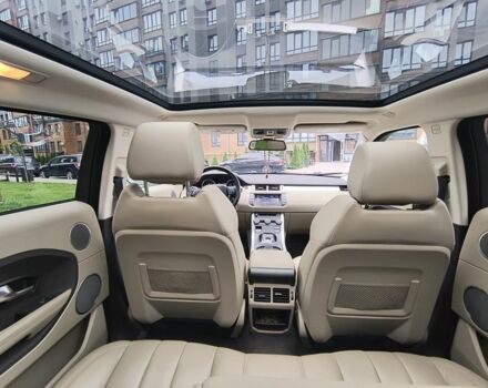 Білий Ленд Ровер Евок, об'ємом двигуна 2 л та пробігом 132 тис. км за 16500 $, фото 6 на Automoto.ua