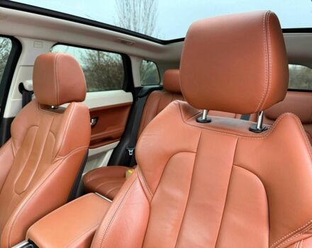 Белый Ленд Ровер Эвок, объемом двигателя 2 л и пробегом 125 тыс. км за 14800 $, фото 16 на Automoto.ua