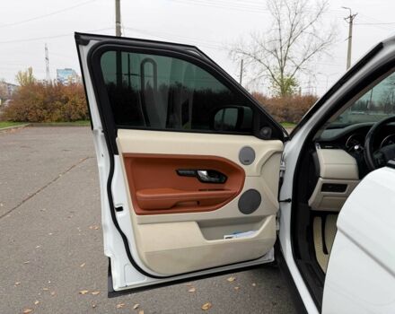 Белый Ленд Ровер Эвок, объемом двигателя 2 л и пробегом 125 тыс. км за 14800 $, фото 14 на Automoto.ua