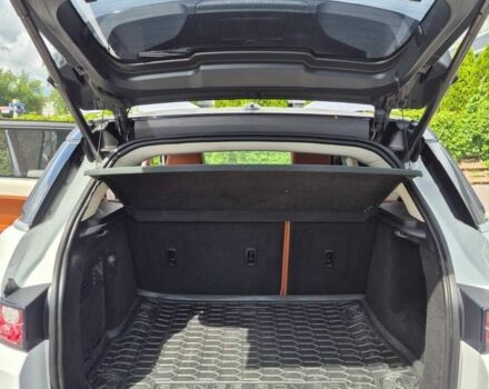 Білий Ленд Ровер Евок, об'ємом двигуна 2.2 л та пробігом 127 тис. км за 17999 $, фото 11 на Automoto.ua