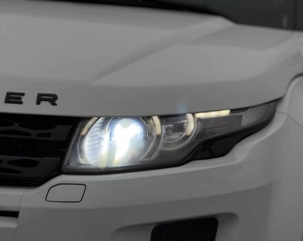 Белый Ленд Ровер Эвок, объемом двигателя 2 л и пробегом 125 тыс. км за 14800 $, фото 3 на Automoto.ua