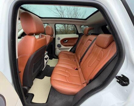 Белый Ленд Ровер Эвок, объемом двигателя 2 л и пробегом 125 тыс. км за 14800 $, фото 13 на Automoto.ua