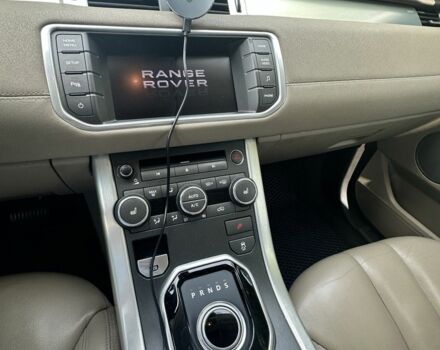 Белый Ленд Ровер Эвок, объемом двигателя 2.2 л и пробегом 168 тыс. км за 19000 $, фото 7 на Automoto.ua