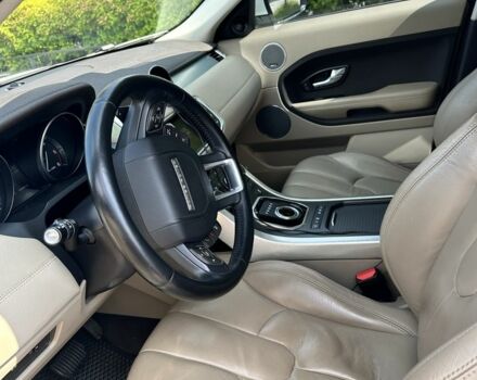 Белый Ленд Ровер Эвок, объемом двигателя 2.2 л и пробегом 168 тыс. км за 19000 $, фото 12 на Automoto.ua