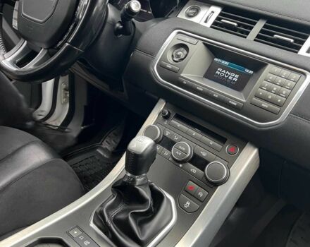 Білий Ленд Ровер Евок, об'ємом двигуна 2.2 л та пробігом 255 тис. км за 15500 $, фото 6 на Automoto.ua