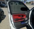 Білий Ленд Ровер Евок, об'ємом двигуна 2.2 л та пробігом 160 тис. км за 21000 $, фото 6 на Automoto.ua
