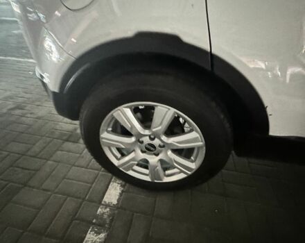 Белый Ленд Ровер Эвок, объемом двигателя 2.2 л и пробегом 168 тыс. км за 19000 $, фото 15 на Automoto.ua