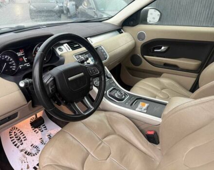 Белый Ленд Ровер Эвок, объемом двигателя 2 л и пробегом 180 тыс. км за 11600 $, фото 4 на Automoto.ua