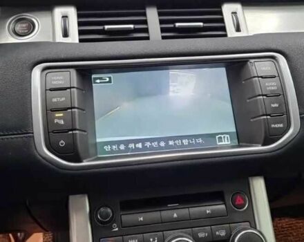 Ленд Ровер Эвок 2015 в Киеве на Automoto.ua Белый Ленд Ровер Эвок, объемом двигателя 2.2 л и пробегом 108 тыс. км за 16500 $, фото 12 на Automoto.ua