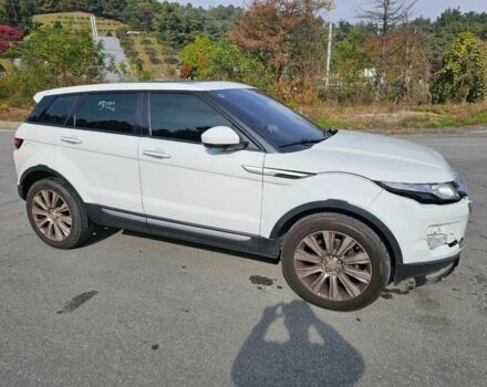 Белый Ленд Ровер Эвок, объемом двигателя 2.2 л и пробегом 178 тыс. км за 5500 $, фото 2 на Automoto.ua