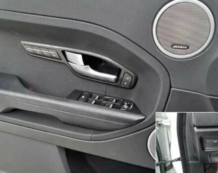 Ленд Ровер Эвок 2015 в Киеве на Automoto.ua Белый Ленд Ровер Эвок, объемом двигателя 2.2 л и пробегом 108 тыс. км за 16500 $, фото 7 на Automoto.ua