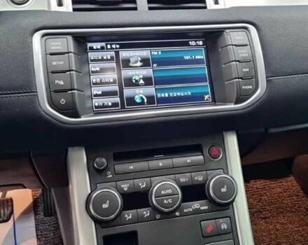 Ленд Ровер Эвок 2015 в Киеве на Automoto.ua Белый Ленд Ровер Эвок, объемом двигателя 2.2 л и пробегом 108 тыс. км за 16500 $, фото 11 на Automoto.ua