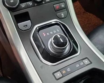 Ленд Ровер Эвок 2015 в Киеве на Automoto.ua Белый Ленд Ровер Эвок, объемом двигателя 2.2 л и пробегом 108 тыс. км за 16500 $, фото 13 на Automoto.ua