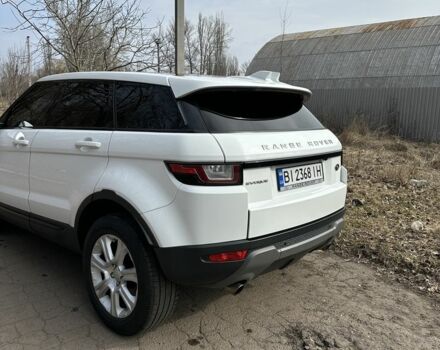 Белый Ленд Ровер Эвок, объемом двигателя 2 л и пробегом 100 тыс. км за 19800 $, фото 4 на Automoto.ua