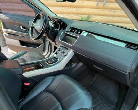 Белый Ленд Ровер Эвок, объемом двигателя 2 л и пробегом 96 тыс. км за 22500 $, фото 6 на Automoto.ua