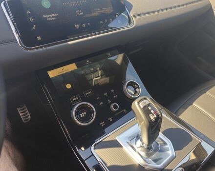 Белый Ленд Ровер Эвок, объемом двигателя 2 л и пробегом 8 тыс. км за 53000 $, фото 5 на Automoto.ua