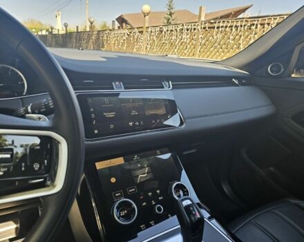 Белый Ленд Ровер Эвок, объемом двигателя 2 л и пробегом 8 тыс. км за 53000 $, фото 2 на Automoto.ua