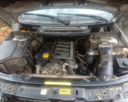 Черный Ленд Ровер Эвок, объемом двигателя 3 л и пробегом 400 тыс. км за 4400 $, фото 7 на Automoto.ua