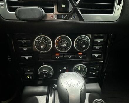 Черный Ленд Ровер Эвок, объемом двигателя 4.2 л и пробегом 307 тыс. км за 8999 $, фото 2 на Automoto.ua