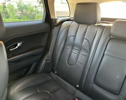 Чорний Ленд Ровер Евок, об'ємом двигуна 2 л та пробігом 165 тис. км за 15500 $, фото 6 на Automoto.ua