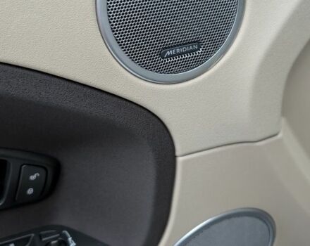 Чорний Ленд Ровер Евок, об'ємом двигуна 2 л та пробігом 228 тис. км за 15999 $, фото 16 на Automoto.ua