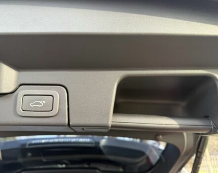 Червоний Ленд Ровер Евок, об'ємом двигуна 2.2 л та пробігом 176 тис. км за 15900 $, фото 21 на Automoto.ua