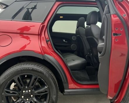 Красный Ленд Ровер Эвок, объемом двигателя 2 л и пробегом 133 тыс. км за 18500 $, фото 16 на Automoto.ua