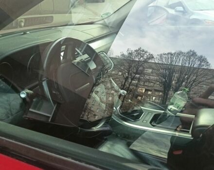 Красный Ленд Ровер Эвок, объемом двигателя 2 л и пробегом 147 тыс. км за 19500 $, фото 5 на Automoto.ua