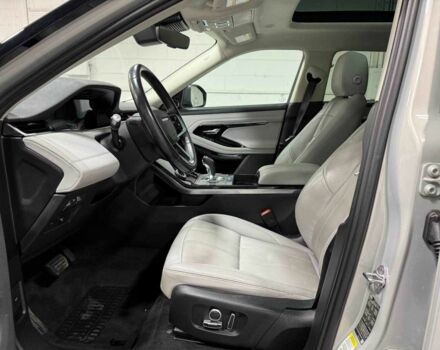 Серый Ленд Ровер Эвок, объемом двигателя 2 л и пробегом 79 тыс. км за 27000 $, фото 4 на Automoto.ua