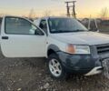 Белый Ленд Ровер Фрилендер, объемом двигателя 1.7 л и пробегом 250 тыс. км за 3800 $, фото 3 на Automoto.ua