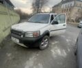 Білий Ленд Ровер Freelander, об'ємом двигуна 2 л та пробігом 213 тис. км за 2500 $, фото 1 на Automoto.ua
