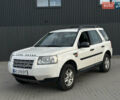 Белый Ленд Ровер Фрилендер, объемом двигателя 2.2 л и пробегом 423 тыс. км за 8500 $, фото 5 на Automoto.ua
