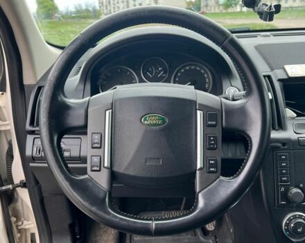 Ленд Ровер Фрилендер 2008 в Ровно на Automoto.ua Белый Ленд Ровер Фрилендер, объемом двигателя 2.2 л и пробегом 340 тыс. км за 4900 $, фото 12 на Automoto.ua