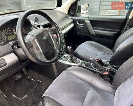 Белый Ленд Ровер Фрилендер, объемом двигателя 2.18 л и пробегом 296 тыс. км за 10900 $, фото 4 на Automoto.ua