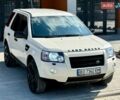 Белый Ленд Ровер Фрилендер, объемом двигателя 2.18 л и пробегом 190 тыс. км за 11300 $, фото 68 на Automoto.ua