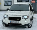 Белый Ленд Ровер Фрилендер, объемом двигателя 2.2 л и пробегом 190 тыс. км за 11500 $, фото 3 на Automoto.ua