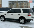 Белый Ленд Ровер Фрилендер, объемом двигателя 2.2 л и пробегом 190 тыс. км за 11500 $, фото 15 на Automoto.ua