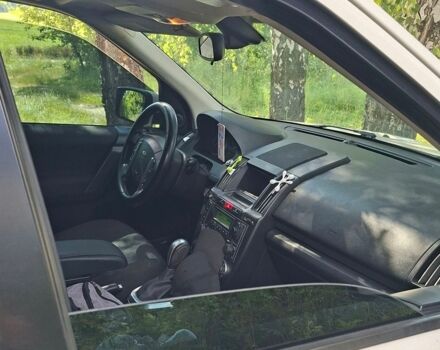 Білий Ленд Ровер Freelander, об'ємом двигуна 2.2 л та пробігом 229 тис. км за 11300 $, фото 3 на Automoto.ua