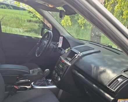 Білий Ленд Ровер Freelander, об'ємом двигуна 2.2 л та пробігом 229 тис. км за 11300 $, фото 4 на Automoto.ua