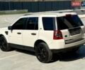 Белый Ленд Ровер Фрилендер, объемом двигателя 2.18 л и пробегом 190 тыс. км за 11300 $, фото 60 на Automoto.ua