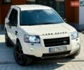 Белый Ленд Ровер Фрилендер, объемом двигателя 2.18 л и пробегом 190 тыс. км за 11300 $, фото 2 на Automoto.ua