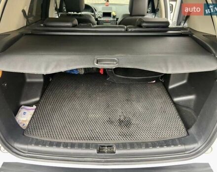 Білий Ленд Ровер Freelander, об'ємом двигуна 2.2 л та пробігом 240 тис. км за 12500 $, фото 38 на Automoto.ua