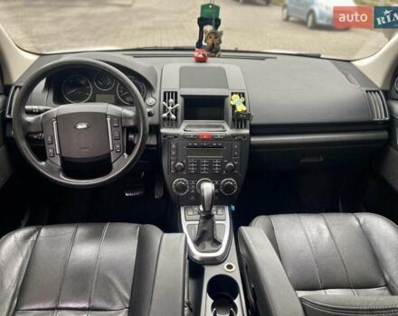 Білий Ленд Ровер Freelander, об'ємом двигуна 2.2 л та пробігом 240 тис. км за 12500 $, фото 31 на Automoto.ua