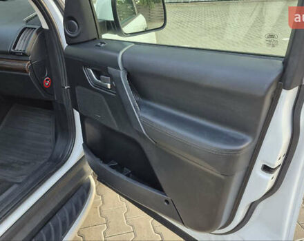 Білий Ленд Ровер Freelander, об'ємом двигуна 3.19 л та пробігом 128 тис. км за 11300 $, фото 26 на Automoto.ua