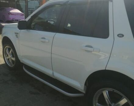 Белый Ленд Ровер Фрилендер, объемом двигателя 3.2 л и пробегом 200 тыс. км за 12500 $, фото 2 на Automoto.ua